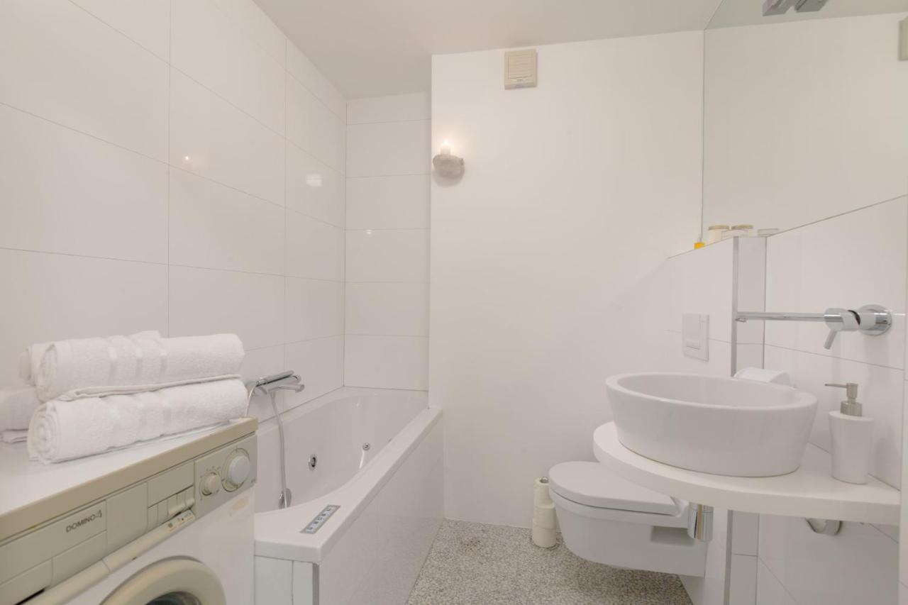 Bright Penthaus Apartement, With A Wonderful View Ljubljana Exterior photo